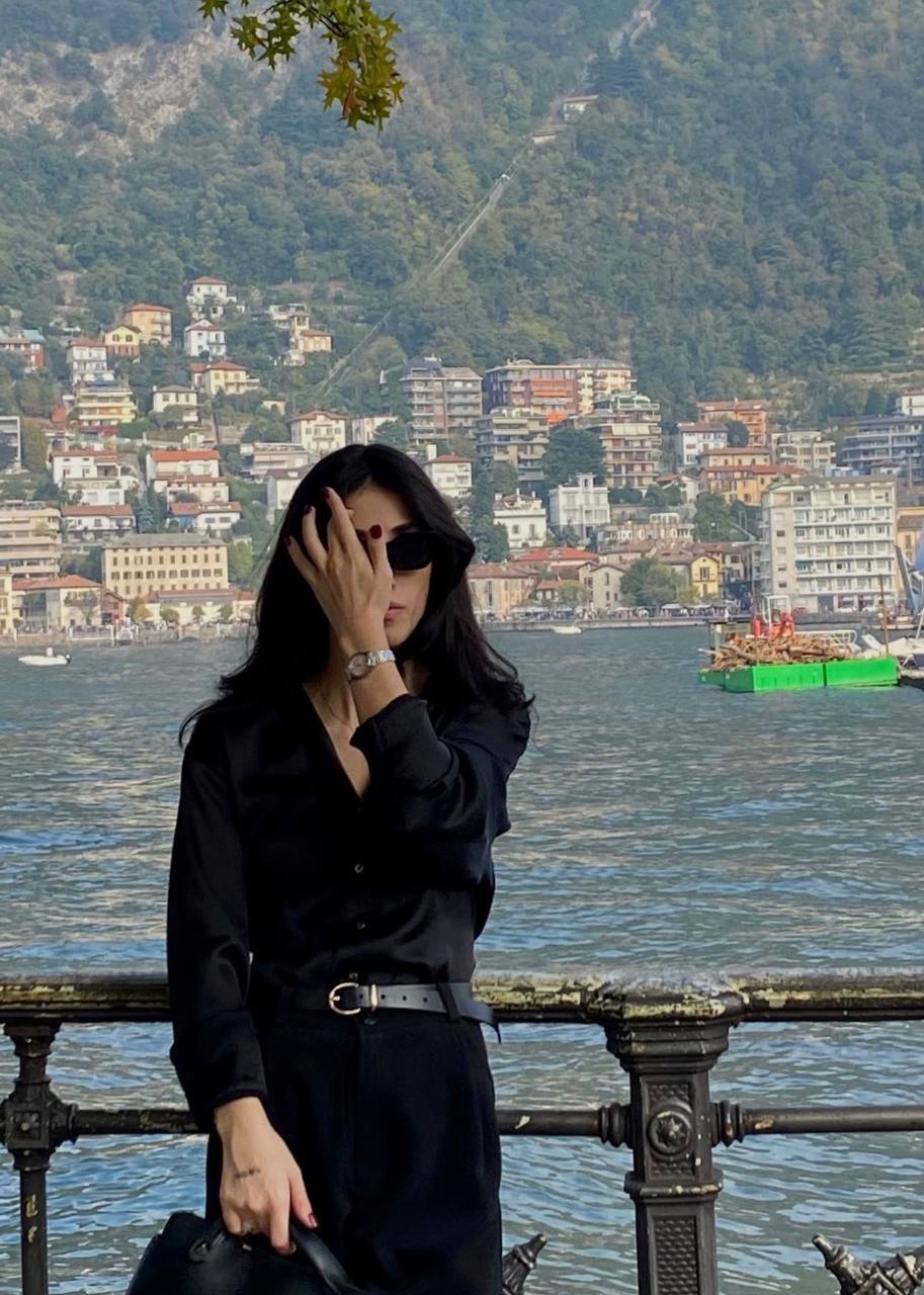 Tamara Kaulashvili at Lake Como